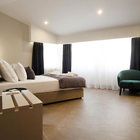 PUY Grandeur Apartments מראה חיצוני תמונה