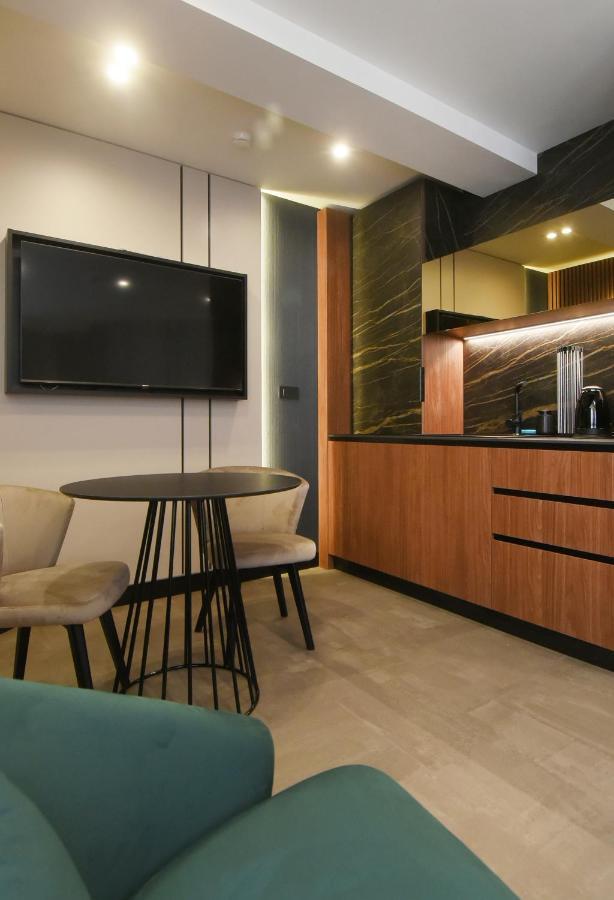 PUY Grandeur Apartments מראה חיצוני תמונה