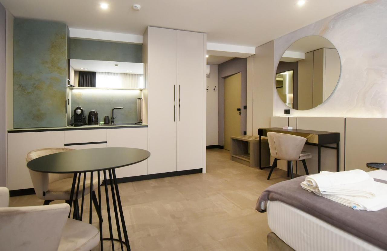 PUY Grandeur Apartments מראה חיצוני תמונה