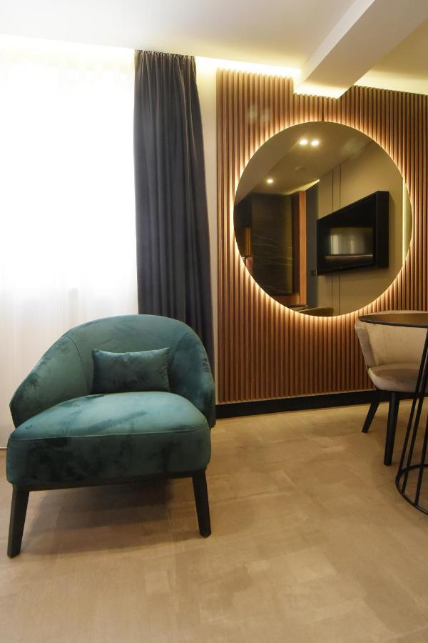 PUY Grandeur Apartments מראה חיצוני תמונה