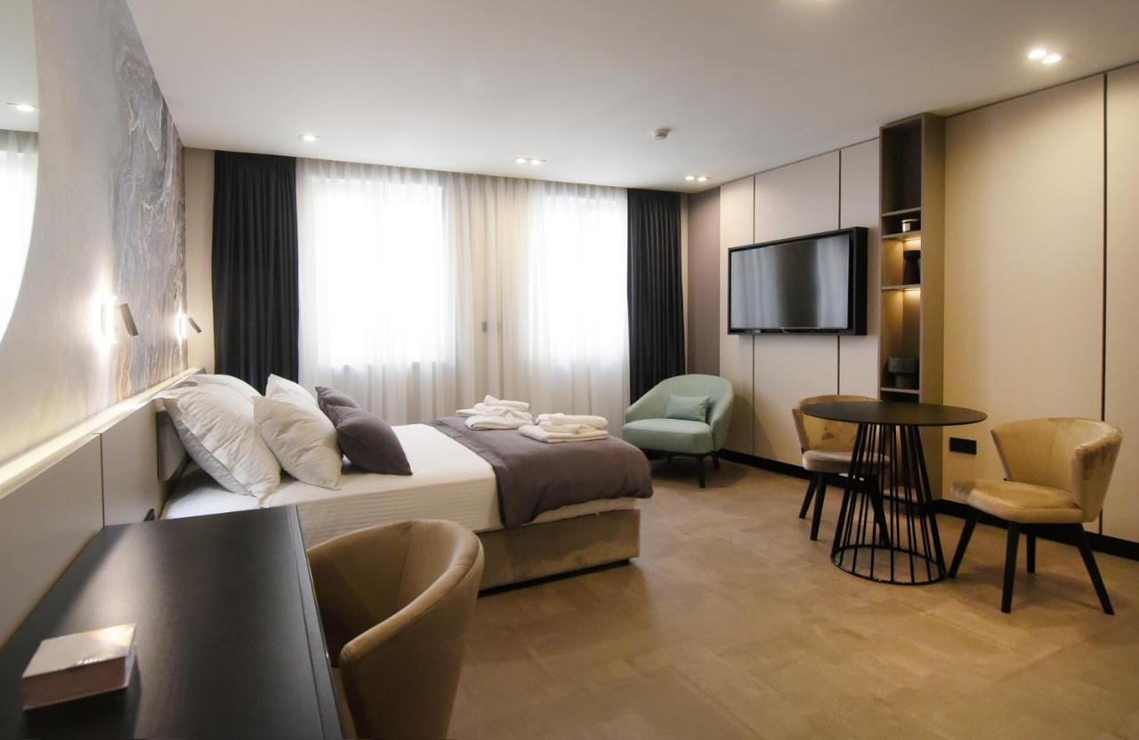 PUY Grandeur Apartments מראה חיצוני תמונה