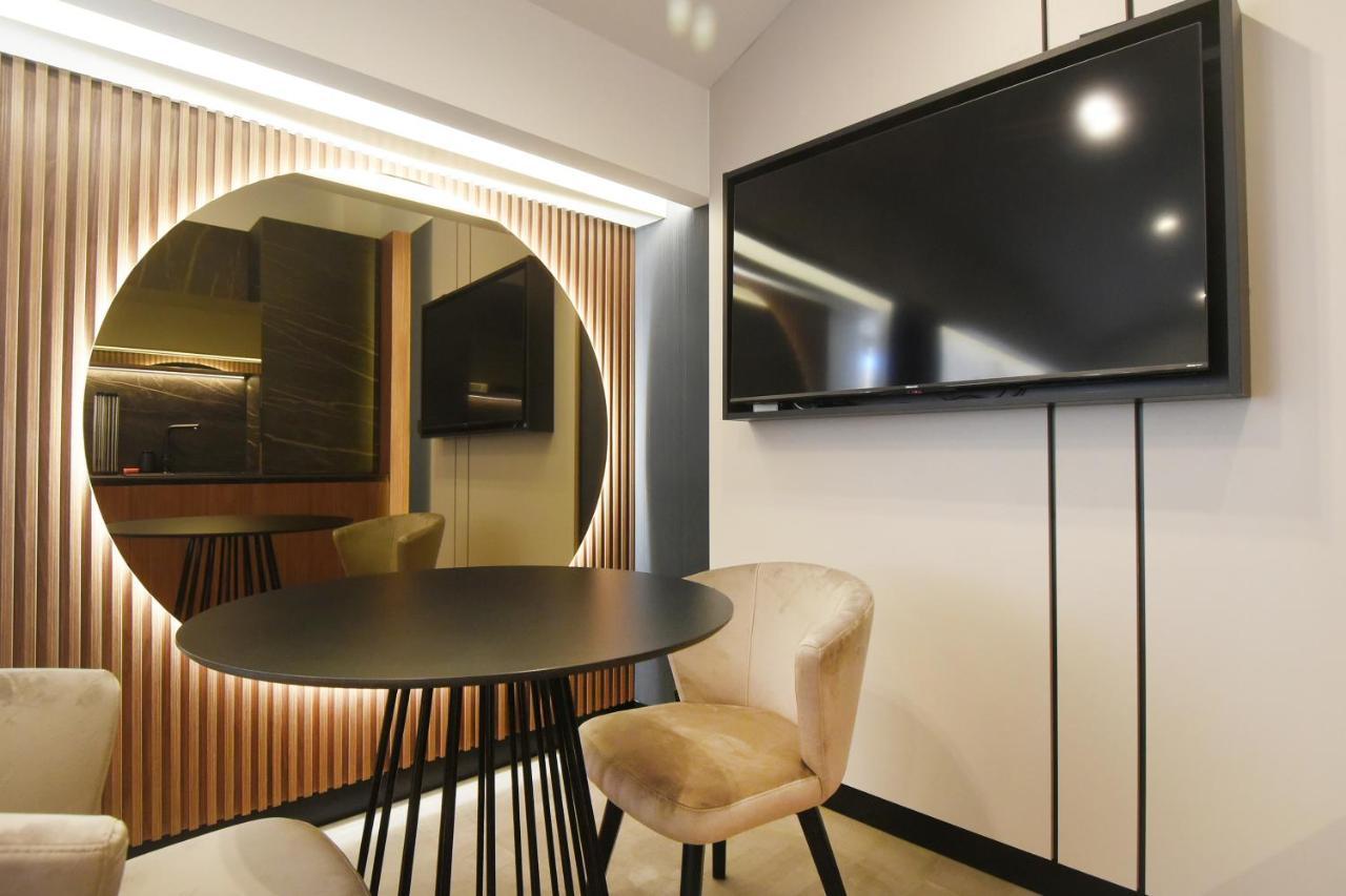 PUY Grandeur Apartments מראה חיצוני תמונה