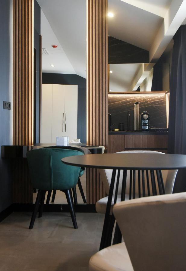 PUY Grandeur Apartments מראה חיצוני תמונה