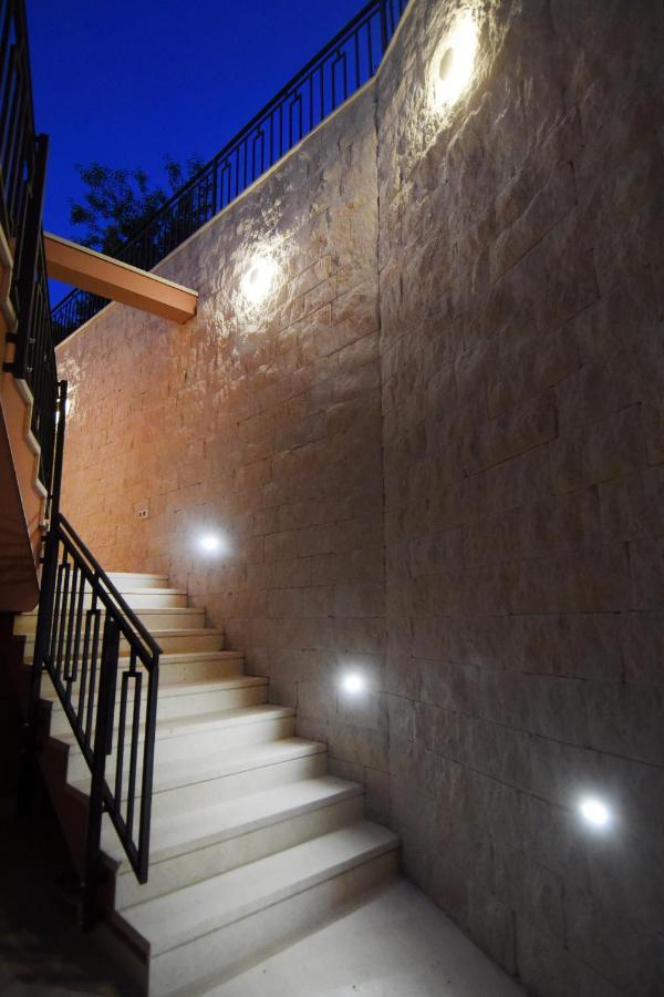 PUY Grandeur Apartments מראה חיצוני תמונה