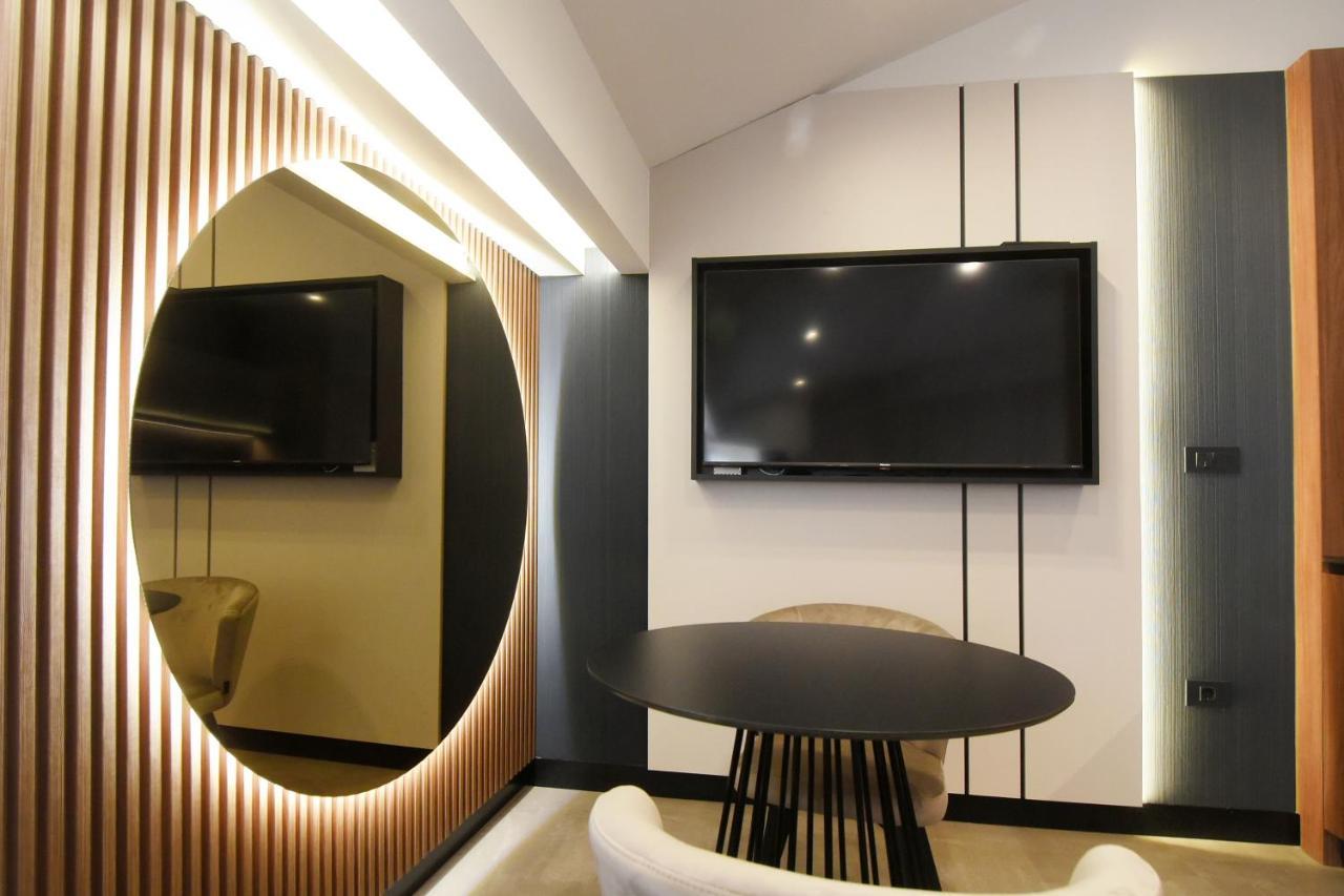 PUY Grandeur Apartments מראה חיצוני תמונה
